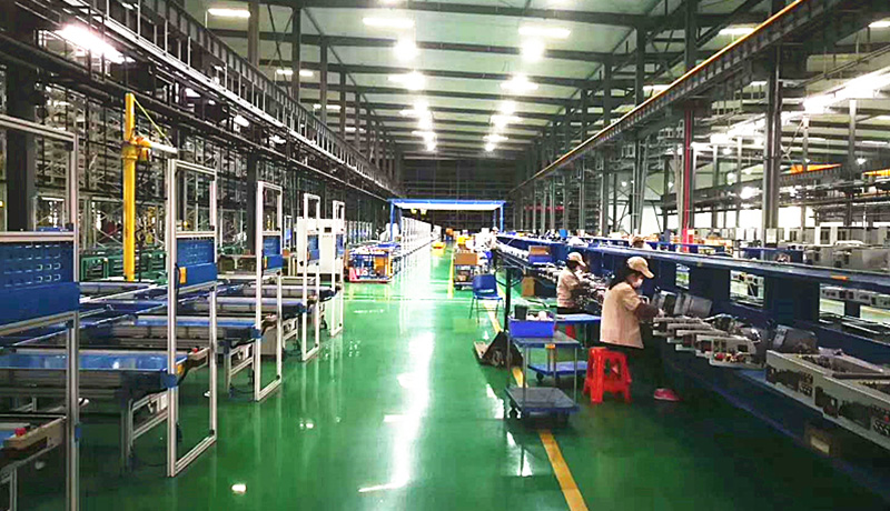 >上下同欲，沖鋒一線！